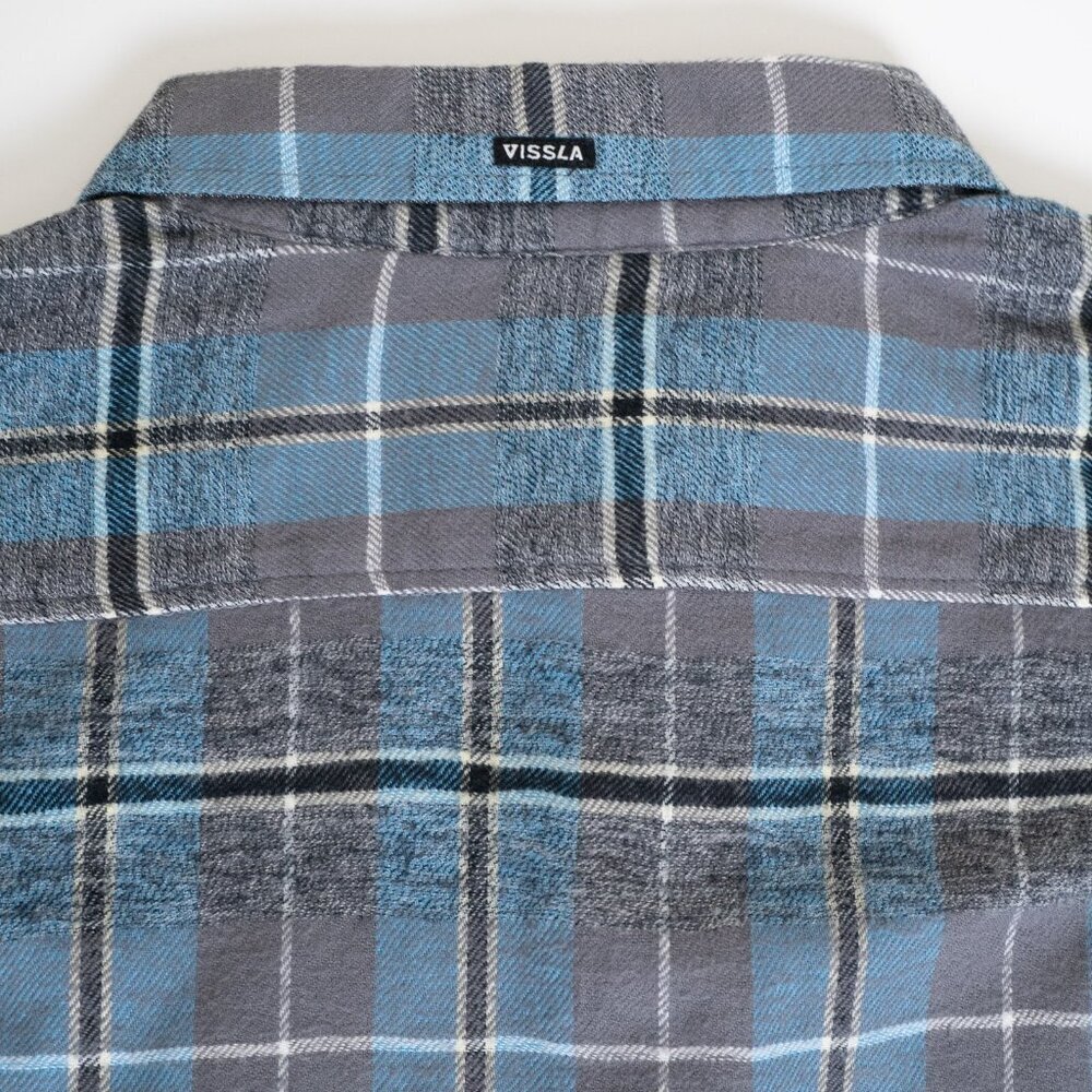 Vissla Flannel Shirt Button Up Long Sleeve Blue Gray Plaid Central Coast Small - Picture 9 of 14